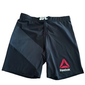 Reebok UFC FK Octagon Black Graphic Logo Mens Shorts B39674 Size 36